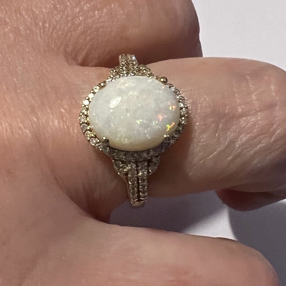 Lali 14k Gold Opal ring surrounded by Diamond accents size 8 - Picture 9 of 15